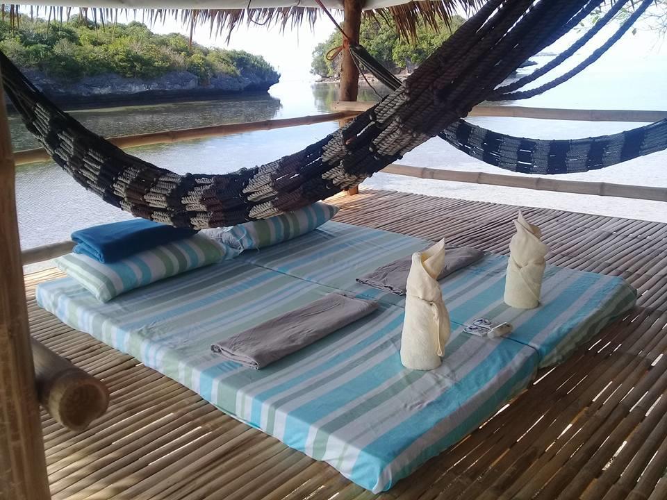 Birdland Beach Club Bolinao Экстерьер фото