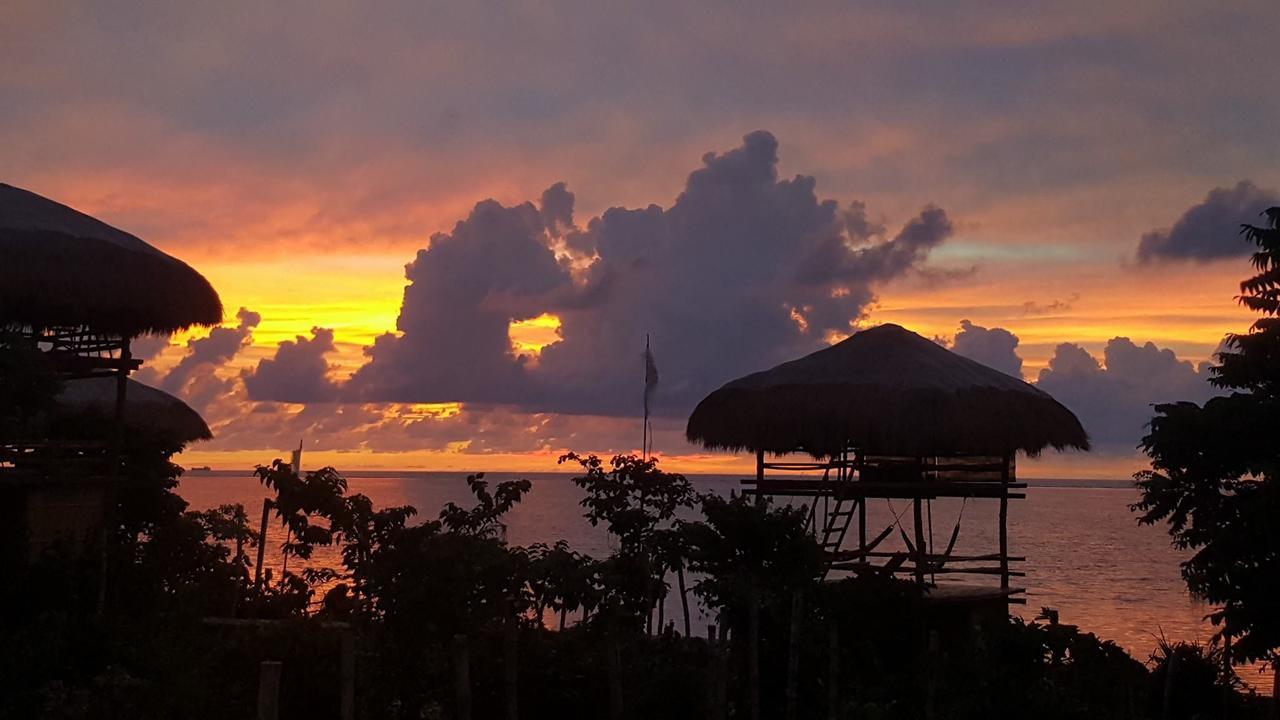 Birdland Beach Club Bolinao Экстерьер фото